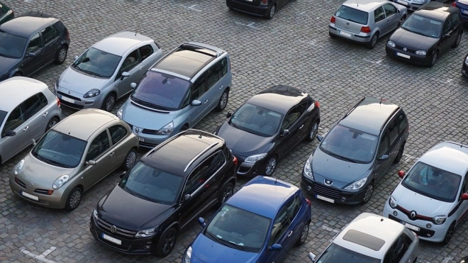 В 2022 году парковка на Рубинштейна станет платной круглосуточно