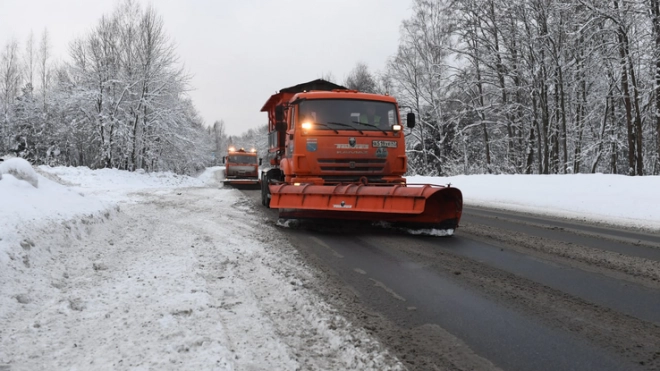 В Ленобласти от снега и наледи очищено почти 3 тысячи километров трасс