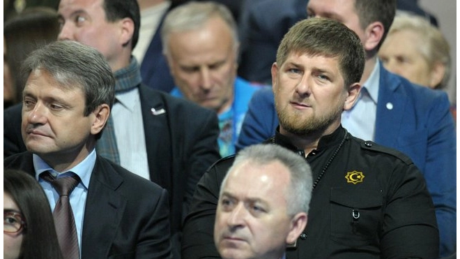 Кадыров обратился к Зеленскому с требованием извиниться перед Путиным 