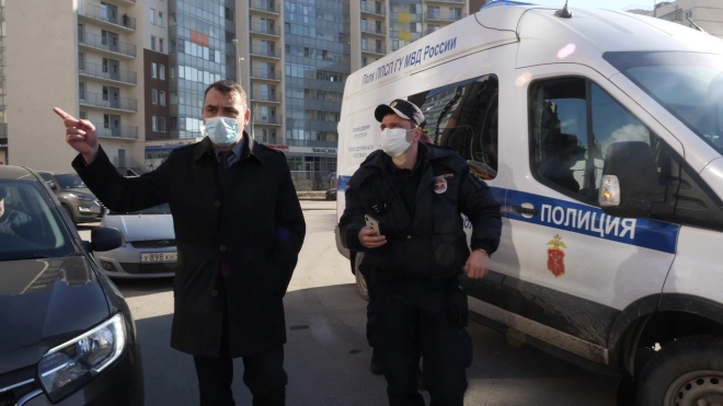 Мужчина поссорился с шумной компанией в центре Петербурга и выстрелил в оппонента