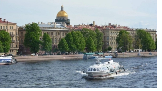 Судовладельцы в Петербурге расширят флот пассажирских речных судов