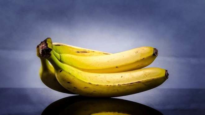 Диетолог сравнила пользу зеленых и перезрелых бананов