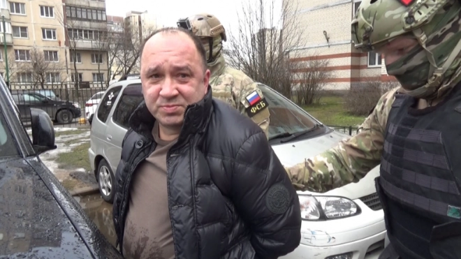 Лжесотрудника ФСБ приговорили к трем годам лишения свободы
