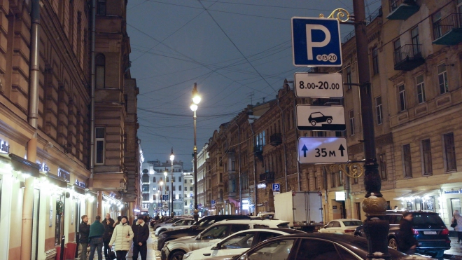 В Петербурге законопроект о круглогодичных террасах у кафе и ресторанов прошел третье чтение