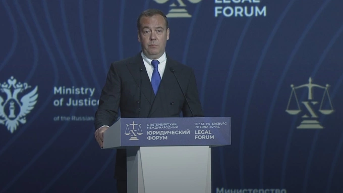 Дмитрий Медведев назвал санкции актом агрессии