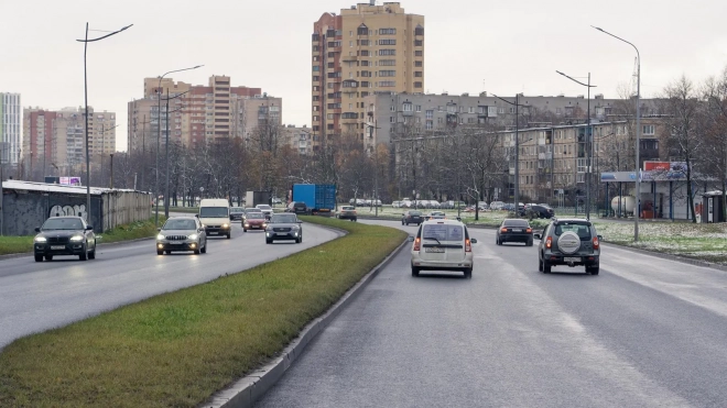 Участок Витебского проспекта около станции метро "Купчино" вновь доступен для водителей