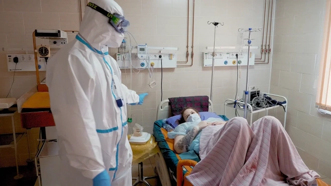 В Петербурге более 700 пациентов с коронавирусом находятся в реанимации