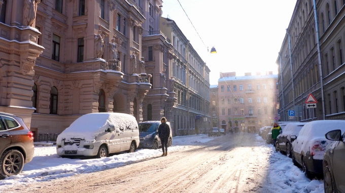 В первой половине декабря в Петербурге солнце светило 3,3 часа