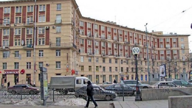 Пассажиры троллейбусов, которые едут к "Новочеркасской", смогут больше не стоять в пробках на Заневской площади