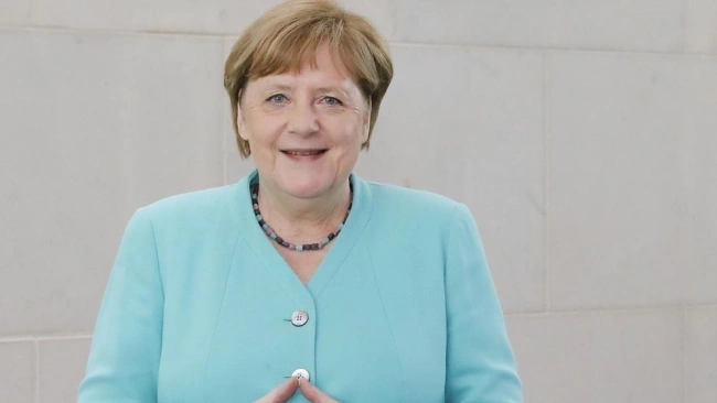 Меркель назвала правильным решение не принимать Украину в НАТО в 2008 году 