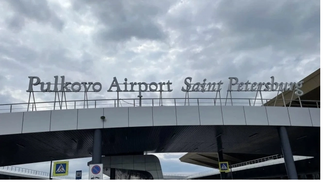 Аэропорт Пулково на полчаса вводил ограничения полётов