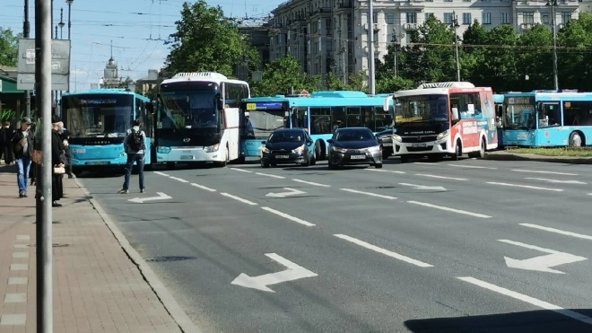 В Петербурге с начала транспортной реформы произошло 85 ДТП с участием автобусов