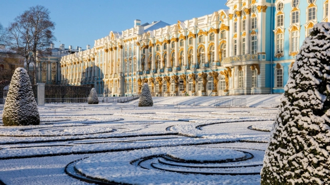 Жители Петербурга могут посетить Екатерининский и Александровский дворцы  по одному билету