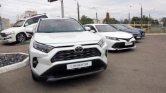 Россияне начали скупать "возрастные" автомобили