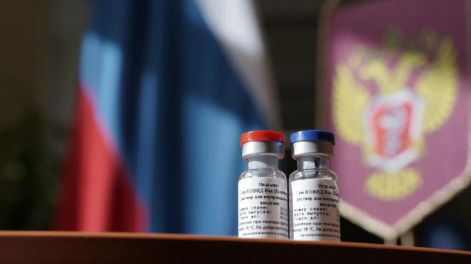 В Петербург поступила самая крупная партия вакцины от коронавируса