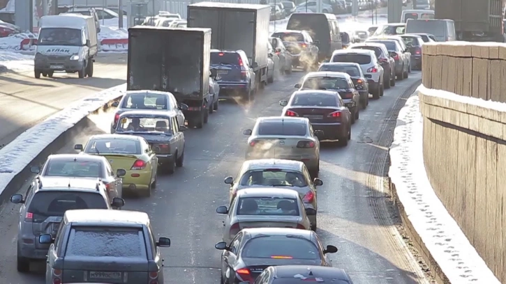 Прокуратура выяснит причины образования гигантской пробки на Московском шоссе 