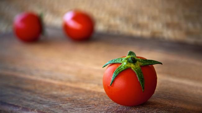 Россельхознадзор разрешил 12 предприятиям Азербайджана поставлять помидоры в РФ