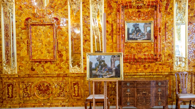 Музей-заповедник "Царское Село" покажет подлинную мозаику "Осязание и обоняние"