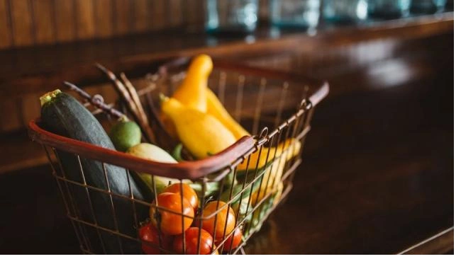 Минпромторг потребует от магазинов снизить цены на овощи