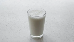 Молочный союз обратился в ФАС из-за высоких наценок на молоко в торговых сетях