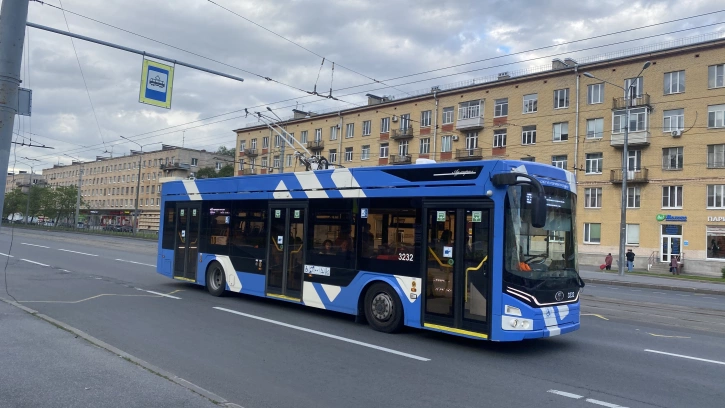 Троллейбусы изменят движение в новогоднюю ночь из-за закрытия Невского проспекта 