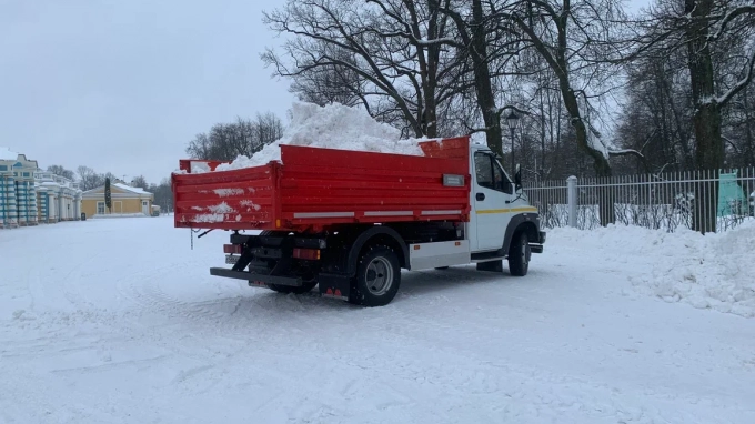 В Василеостровском районе увеличат число локаций для контроля уборки снега