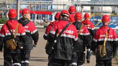 "Лукойл" в первом квартале сократил добычу нефти на 11,2%