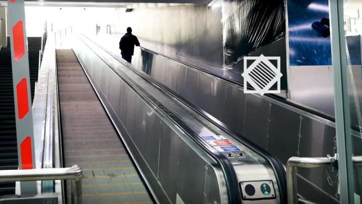 Выяснены сроки запуска траволаторов на новых стациях фиолетовой и зеленой ветки Петербургского метро  