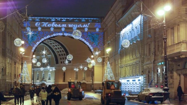 Комитет по печати попросил 369 млн рублей на подготовку Петербурга к Новому году 