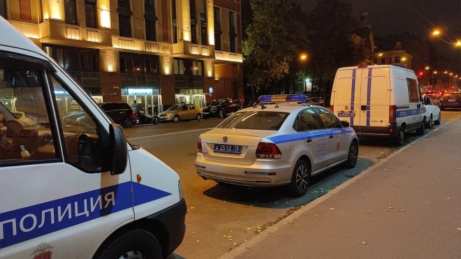 В Петербурге женщина-лжеминер "атаковала" отделение банка