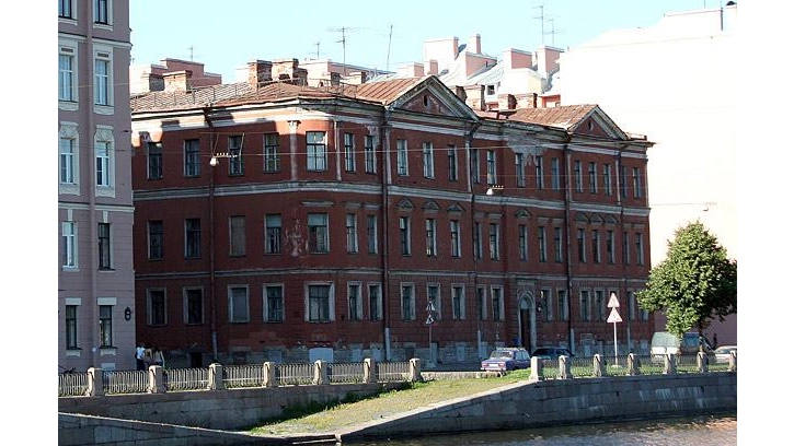 Здание-памятник на Фонтанке продадут за 120 млн рублей