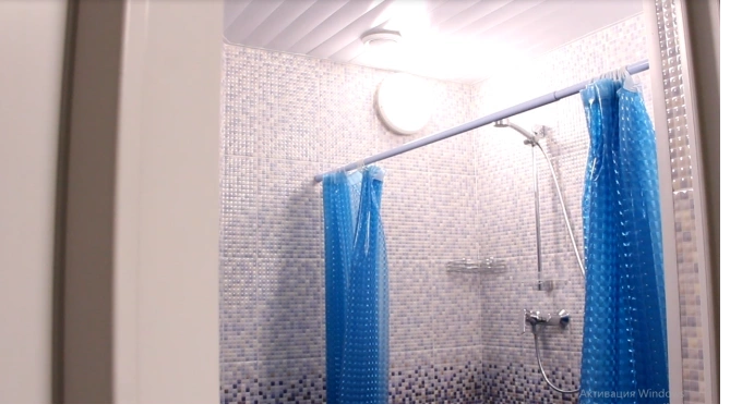 В Гатчине женщина случайно облила маленького сына кипятком в ванной
