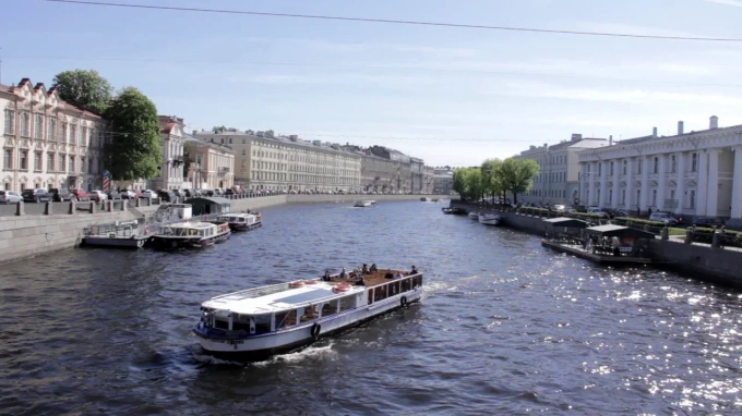 Петербургские реки и каналы подготовили к 