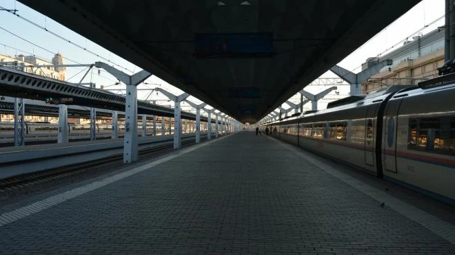 Пассажиры смогут вернуть билеты на поезд в Крым без удержания сборов