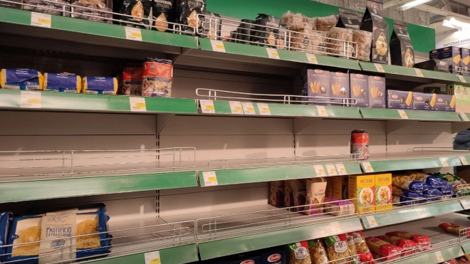 Беглов заявил о снижении ажиотажного спроса на продукты в Петербурге