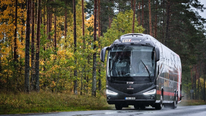 Петербуржцы в период локдауна отправились на автобусах путешествовать по Эстонии 