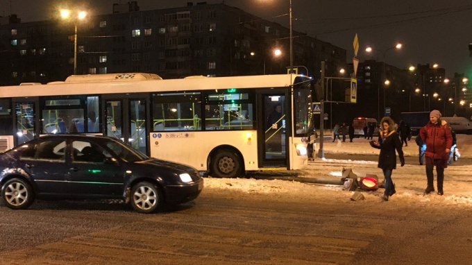 Фольксваген на дыбенко