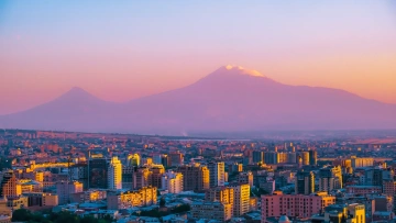 Количество рейсов из Петербурга в Армению увеличили до 20