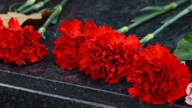 В Петербурге почтили память погибших 3 апреля в теракте в метро