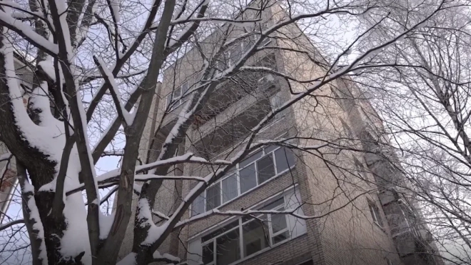 В Кудрово с шестого этажа выпал 5-летний мальчик 