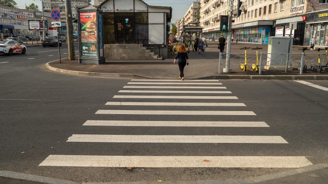 Петербуржец заплатит 50 тысяч рублей за наезд на подростка на пешеходном переходе