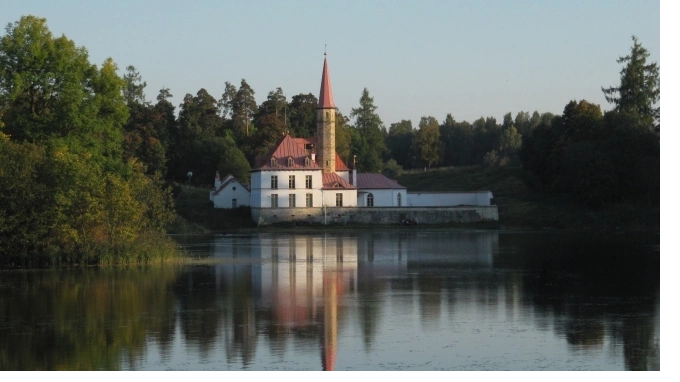 Власти Ленинградской области пообещали превратить Гатчину в региональный центр