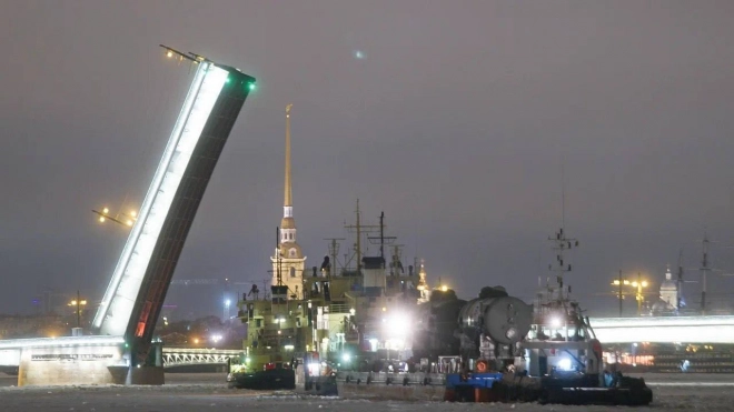 Названа причина разводки семи мостов ночью 29 января в Петербурге