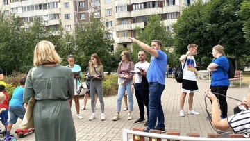 “Наконец-то нас услышали”: жители Приморского района поблагодарили мецената Колоса за помощь в решении проблем