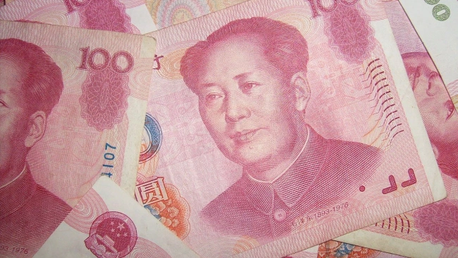 Экономист Сосновский назвал китайский юань альтернативой доллару
