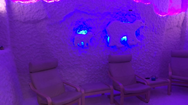На Васильевском острове после ремонта открылась соляная пещера для реабилитации детей с астмой и аллергией