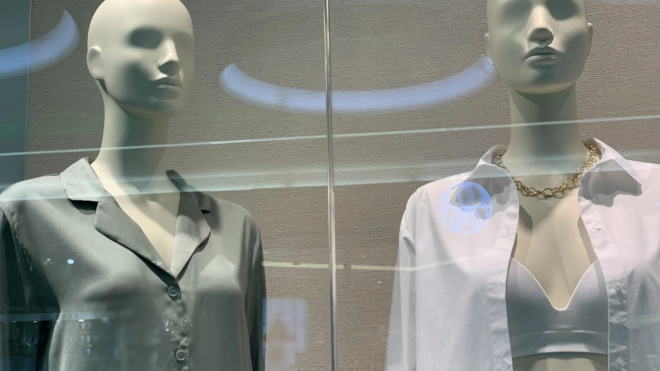 Компания Inditex, в которую входит бренд Zara, закрыла магазины и онлайн-продажу в РФ