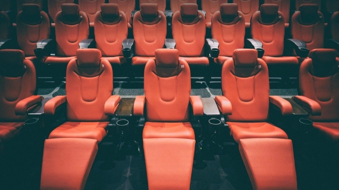В Петербурге в праздники посещаемость кинотеатров снизилась на 60%
