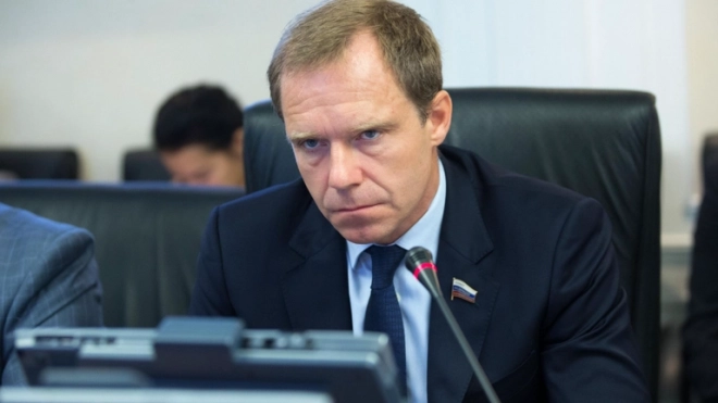 Сенатор Андрей Кутепов поблагодарил антироссийские санкции