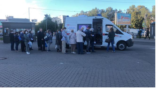 Вакцинацию против гриппа прошли уже 25,6% жителей Петербурга